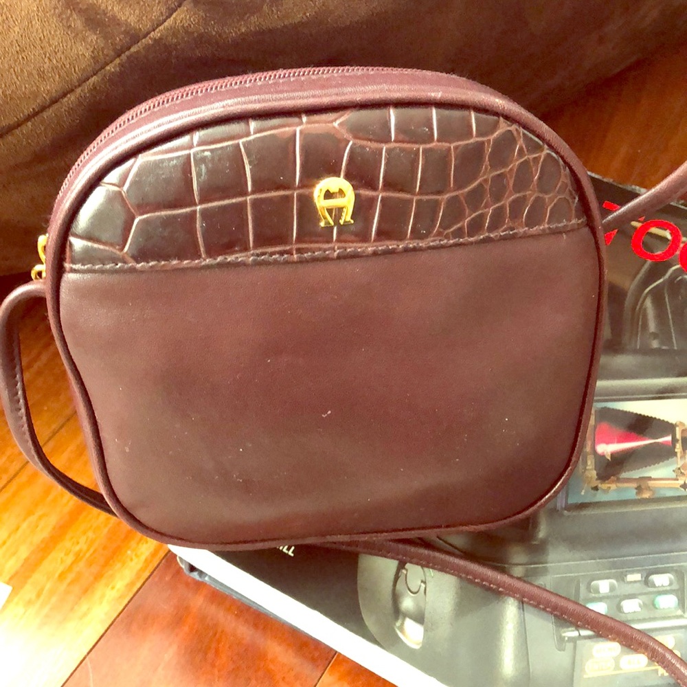 Leather brown cross body purse